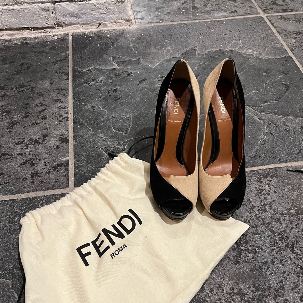 Fendi suede heels, black and beige, size 39